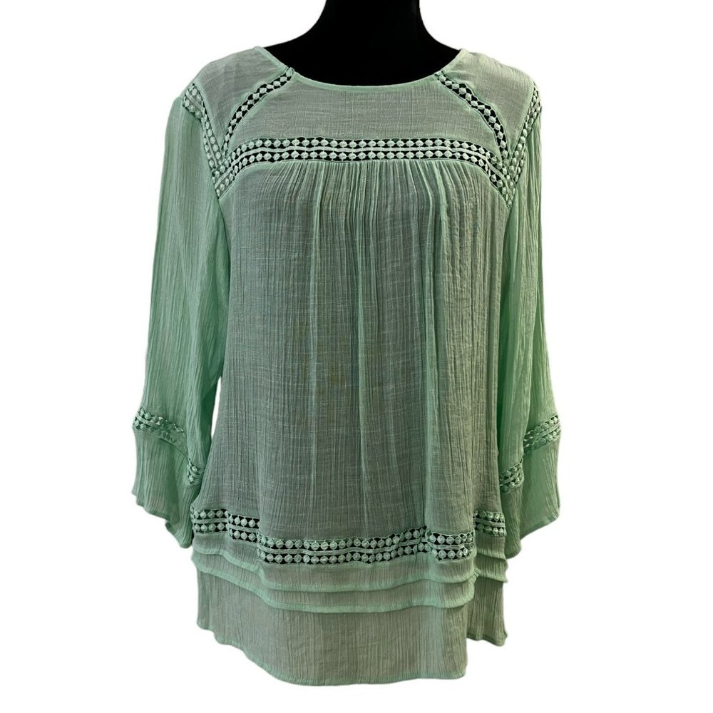 New Directions Light Green XL Soft Polyester Rayon Top 3/4 Sleeves Cutouts
